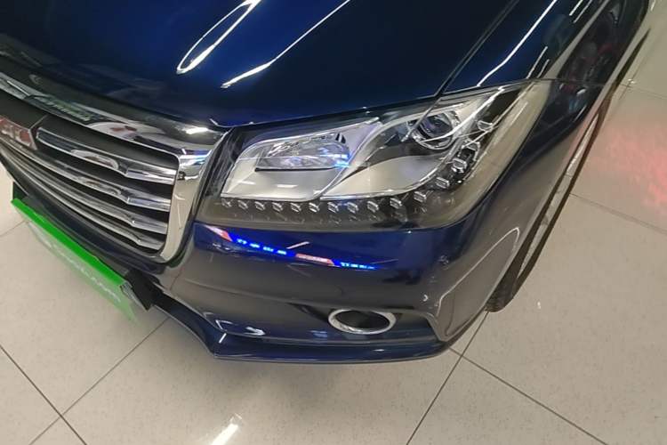 Used Haval H2 2016 Red Label 1.5T Automatic Two-Wheel Drive Prestige Model Left Front Headlight