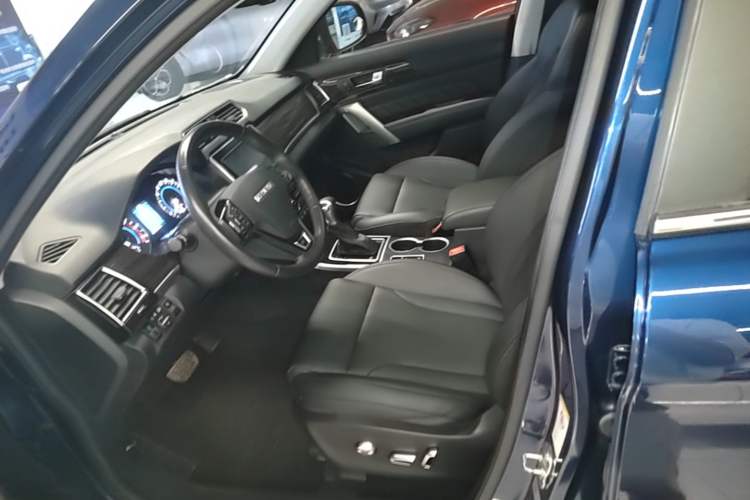 Used Haval H2 2016 Red Label 1.5T Automatic Two-Wheel Drive Prestige Model Left Front Seat
