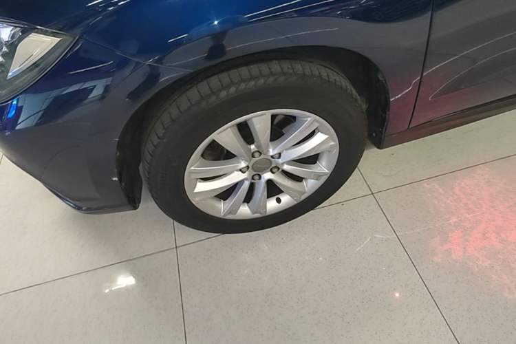 Used Haval H2 2016 Red Label 1.5T Automatic Two-Wheel Drive Prestige Model Left Front Wheel Hub