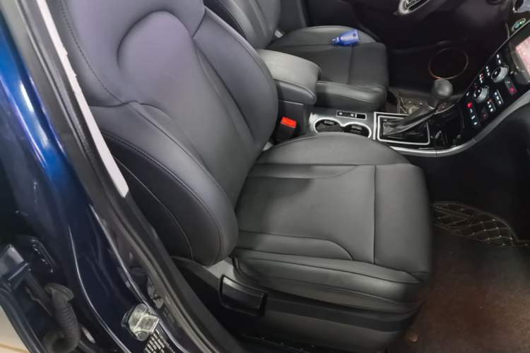 Used Haval H2 2016 Red-Label 1.5T Automatic Two-Wheel Drive Luxury Model Right Front Seat