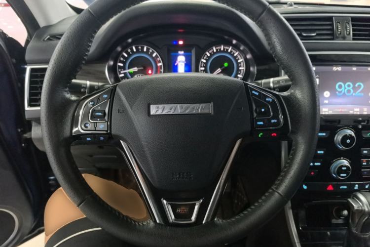 Used Haval H2 2016 Red-Label 1.5T Automatic Two-Wheel Drive Luxury Model Steering Wheel