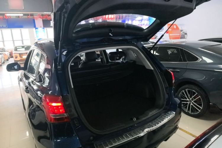 Used Haval H2 2016 Red-Label 1.5T Automatic Two-Wheel Drive Luxury Model Trunk