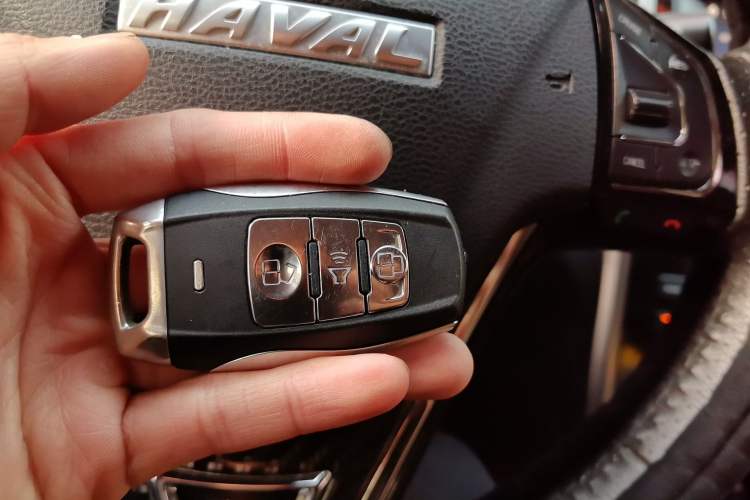 Used Haval H2 2016 Red Label 1.5T Automatic Two-Wheel Drive Elite Model Vehicle Key
