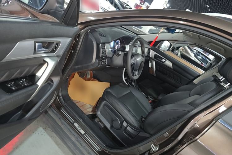 Used Haval H2 2016 Red-Label 1.5T Automatic Two-Wheel Drive Luxury Model Driver Seat