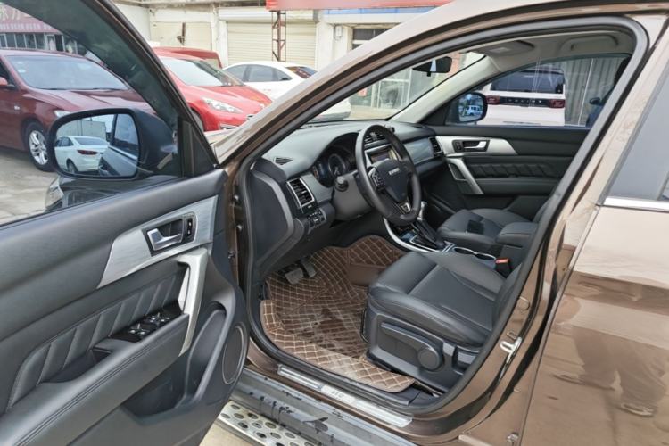 Used Haval H2 2016 Red-Label 1.5T Automatic Two-Wheel Drive Luxury Model Driver Seat
