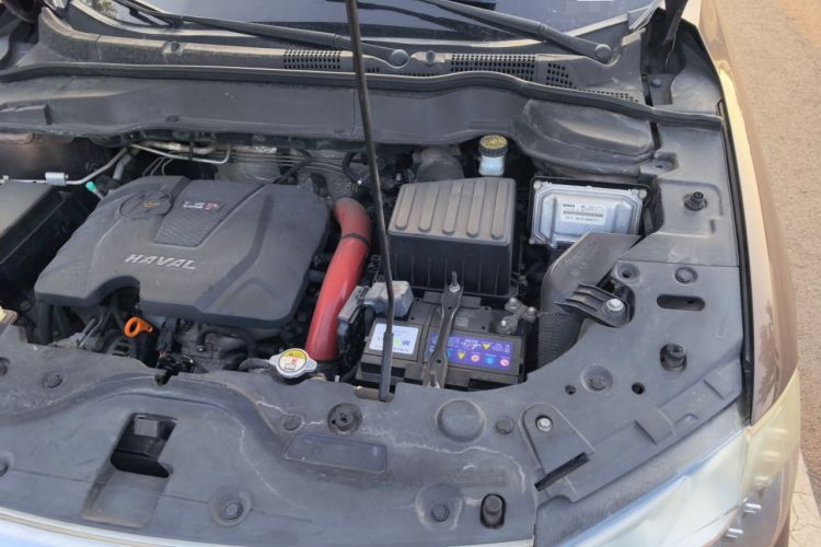 Used Haval H2 2016 Red-Label 1.5T Manual Two-Wheel Drive Luxury Model Engine Bay Left