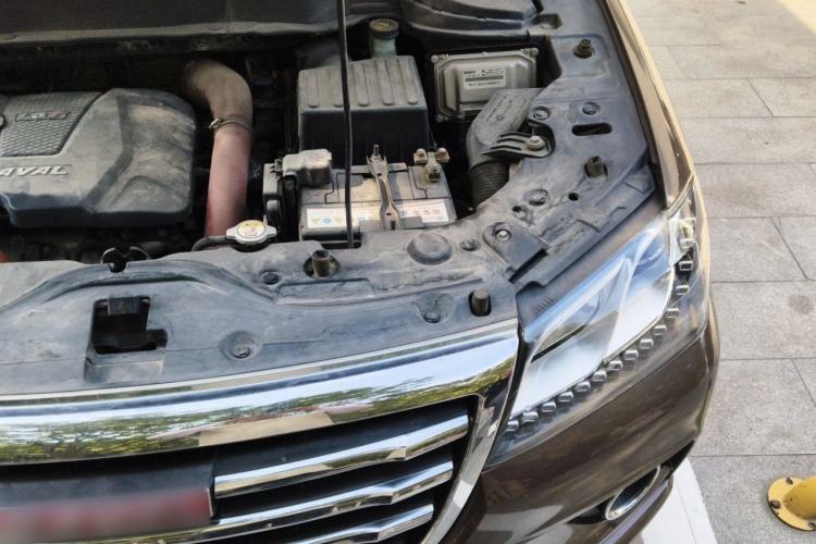 Used Haval H2 2016 Red-Label 1.5T Automatic Two-Wheel Drive Luxury Model Engine Bay Left