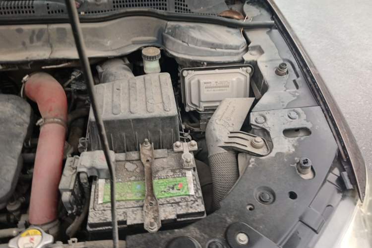 Used Haval H2 2016 Red Label 1.5T Automatic Two-Wheel Drive Elite Model Engine Bay Left