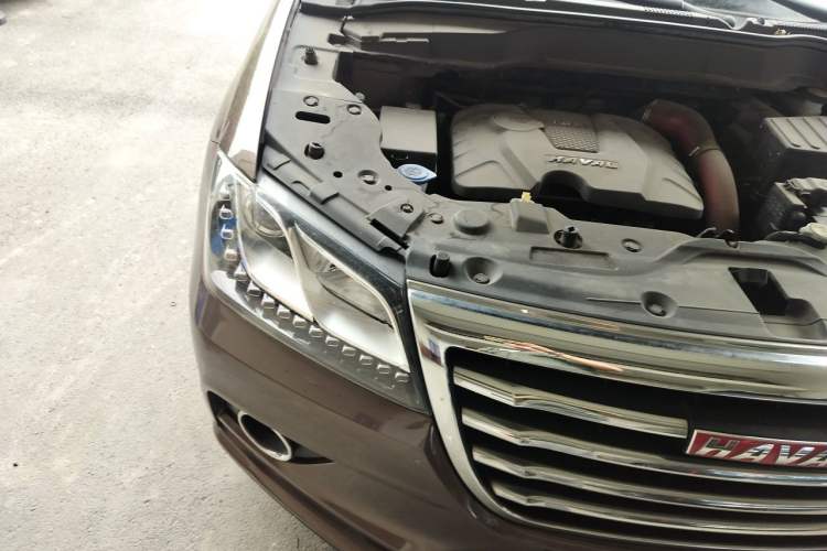 Used Haval H2 2016 Red-Label 1.5T Automatic Two-Wheel Drive Luxury Model Engine Bay Right