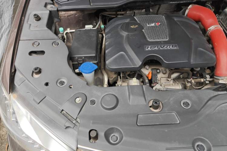 Used Haval H2 2016 Red-Label 1.5T Automatic Two-Wheel Drive Luxury Model Engine Bay Right