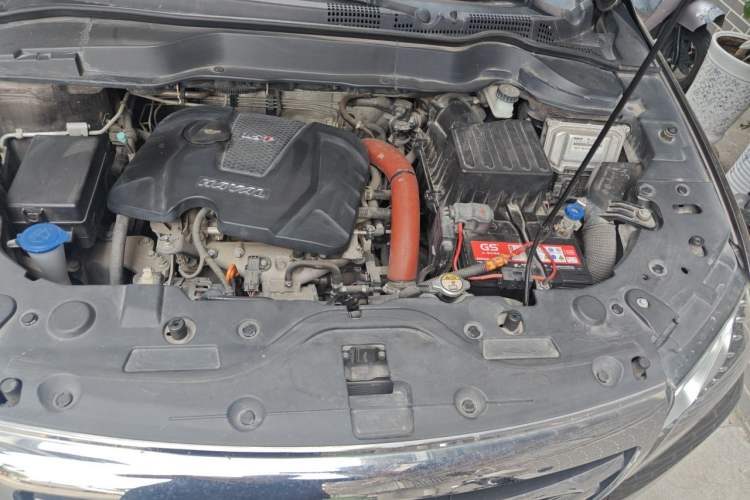 Used Haval H2 2016 Red-Label 1.5T Manual Two-Wheel Drive Luxury Model Engine Bay