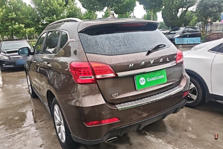 Used Haval H2 2016 Red Label 1.5T Manual Two-Wheel Drive Elite Model Exterior 2