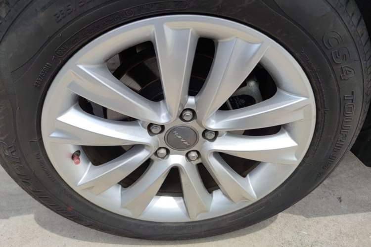 Used Haval H2 2016 Red Label 1.5T Manual Two-Wheel Drive Prestige Model Exterior 5