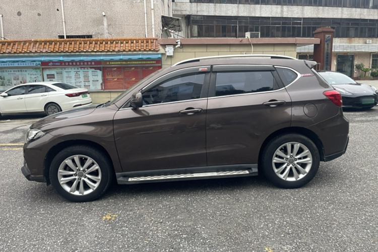 Used Haval H2 2016 Red-Label 1.5T Automatic Two-Wheel Drive Luxury Model Exterior 7
