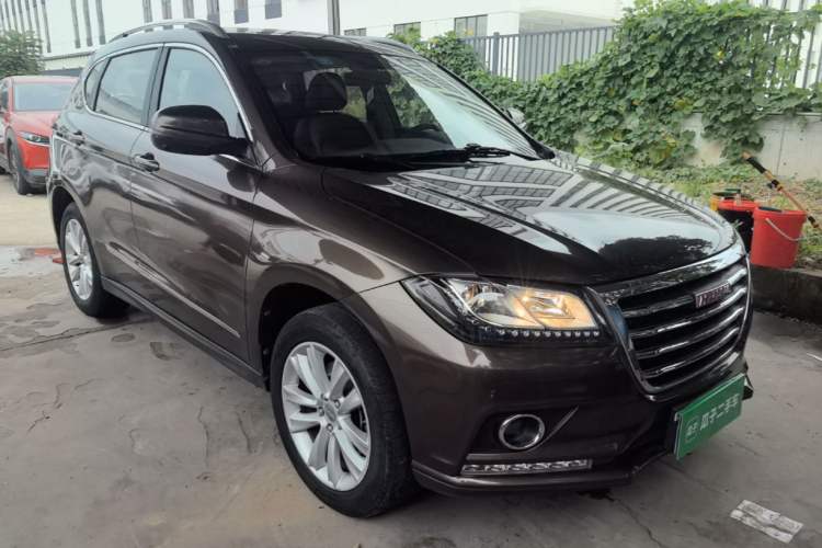 Used Haval H2 2016 Red-Label 1.5T Automatic Two-Wheel Drive Luxury Model Front Right 45 Deg