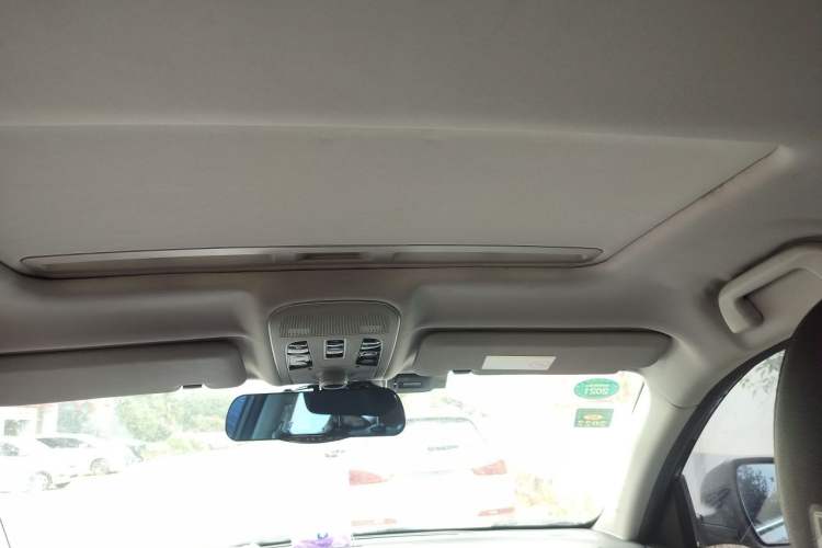 Used Haval H2 2016 Red-Label 1.5T Automatic Two-Wheel Drive Luxury Model Headliner