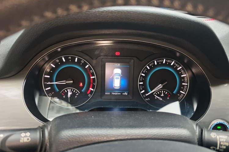 Used Haval H2 2016 Red Label 1.5T Automatic Two-Wheel Drive Elite Model Instrument Cluster