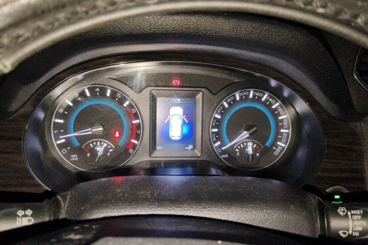 Used Haval H2 2016 Red-Label 1.5T Automatic Two-Wheel Drive Luxury Model Instrument Cluster