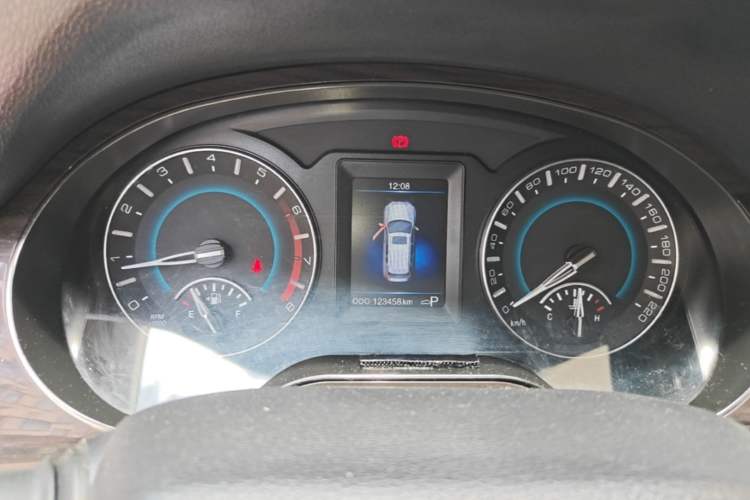 Used Haval H2 2016 Red Label 1.5T Automatic Two-Wheel Drive Elite Model Instrument Cluster