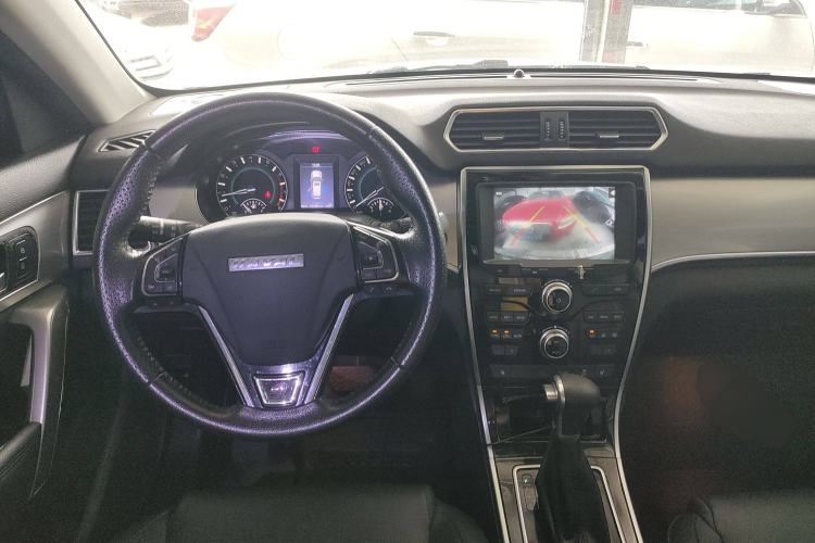 Used Haval H2 2016 Red-Label 1.5T Automatic Two-Wheel Drive Luxury Model Interior 2
