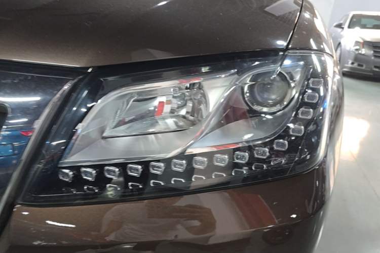 Used Haval H2 2016 Red-Label 1.5T Automatic Two-Wheel Drive Luxury Model Left Front Headlight