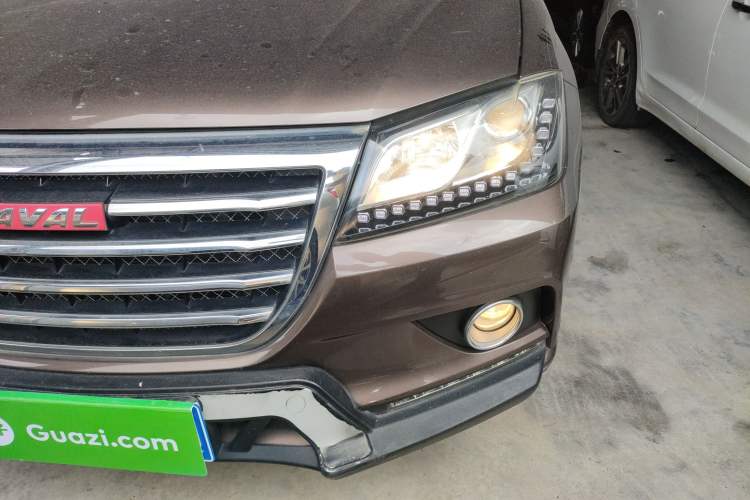 Used Haval H2 2016 Red-Label 1.5T Automatic Two-Wheel Drive Luxury Model Left Front Headlight