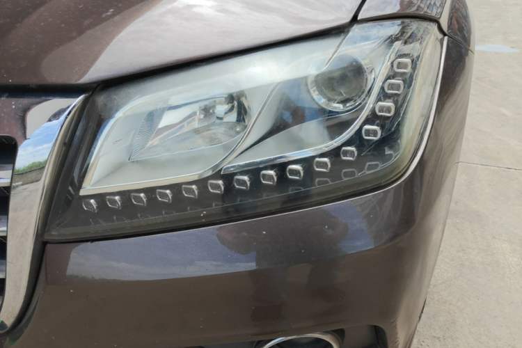 Used Haval H2 2016 Red Label 1.5T Automatic Two-Wheel Drive Elite Model Left Front Headlight
