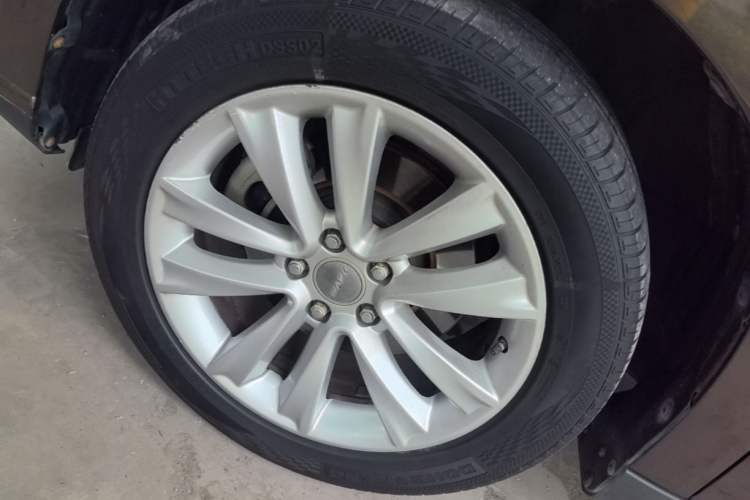 Used Haval H2 2016 Red-Label 1.5T Automatic Two-Wheel Drive Luxury Model Left Front Wheel Hub