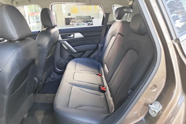 Used Haval H2 2016 Red-Label 1.5T Automatic Two-Wheel Drive Luxury Model Left Rear Seat