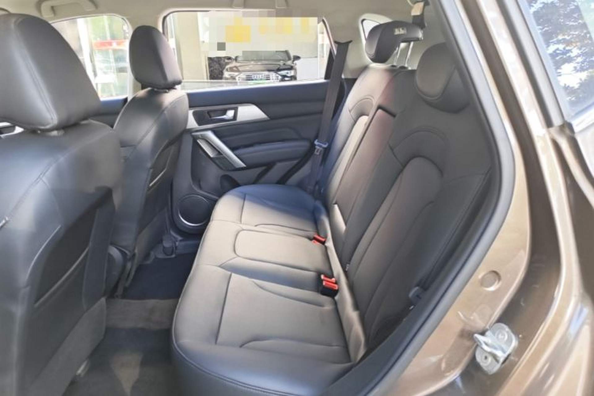 Used Haval H2 2016 Red-Label 1.5T Automatic Two-Wheel Drive Luxury Model Left Rear Seat