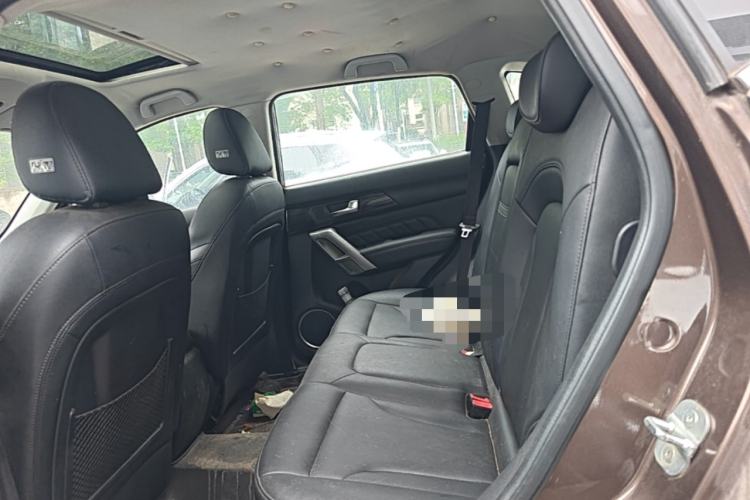 Used Haval H2 2016 Red Label 1.5T Manual Two-Wheel Drive Elite Model Left Rear Seat