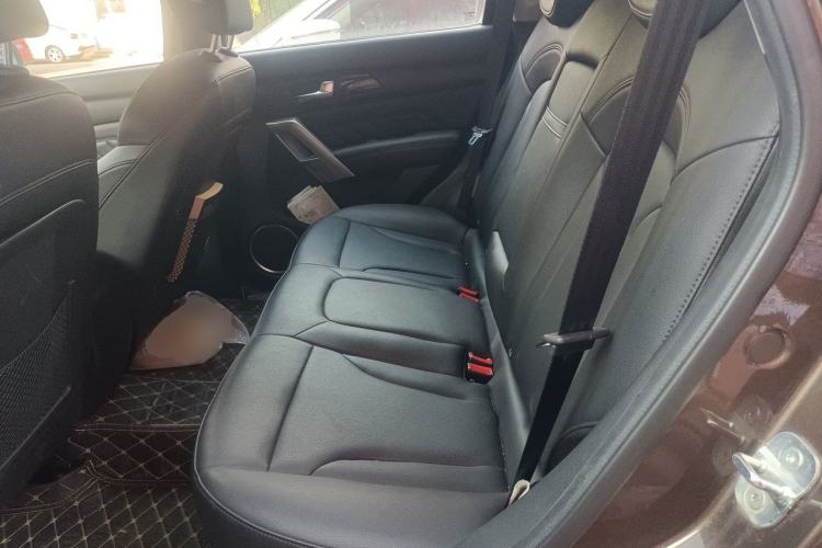 Used Haval H2 2016 Red-Label 1.5T Automatic Two-Wheel Drive Luxury Model Left Rear Seat