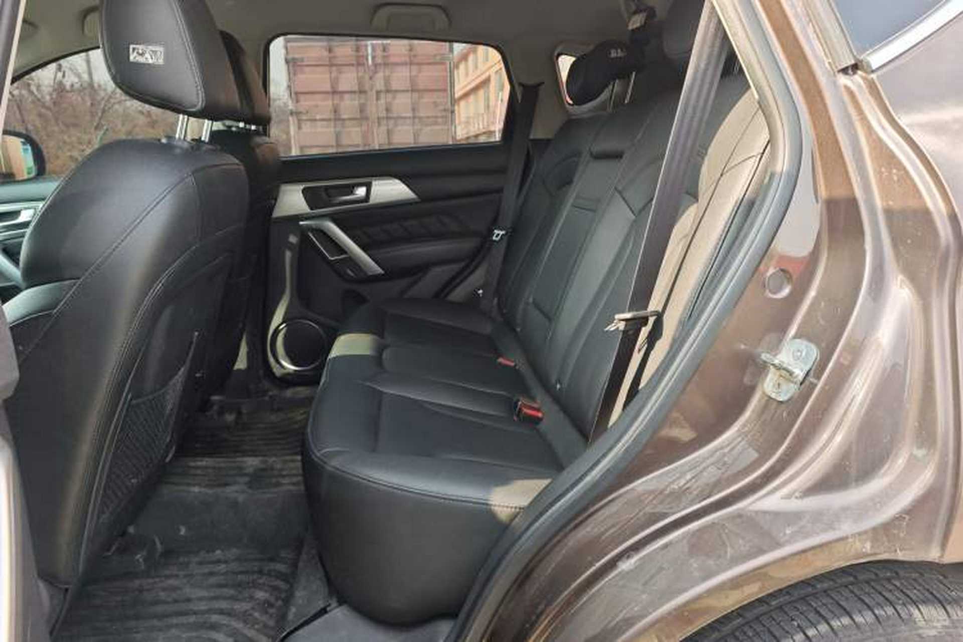 Used Haval H2 2016 Red-Label 1.5T Automatic Two-Wheel Drive Luxury Model Left Rear Seat