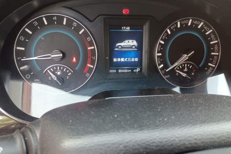 Used Haval H2 2016 Red-Label 1.5T Automatic Two-Wheel Drive Luxury Model Odometer Close Up
