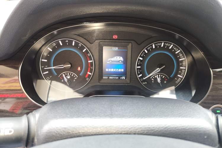 Used Haval H2 2016 Red-Label 1.5T Automatic Two-Wheel Drive Luxury Model Odometer Close Up