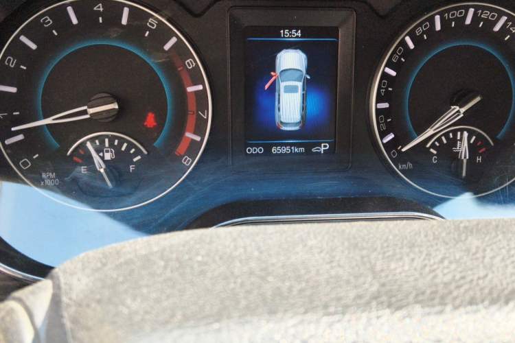 Used Haval H2 2016 Red-Label 1.5T Automatic Two-Wheel Drive Luxury Model Odometer Close Up