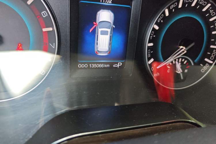 Used Haval H2 2016 Red-Label 1.5T Automatic Two-Wheel Drive Luxury Model Odometer Close Up