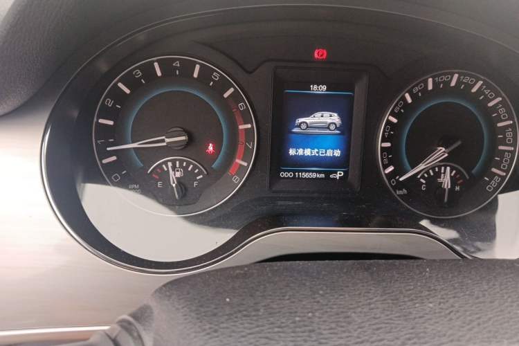 Used Haval H2 2016 Red Label 1.5T Automatic Two-Wheel Drive Elite Model Odometer Close Up