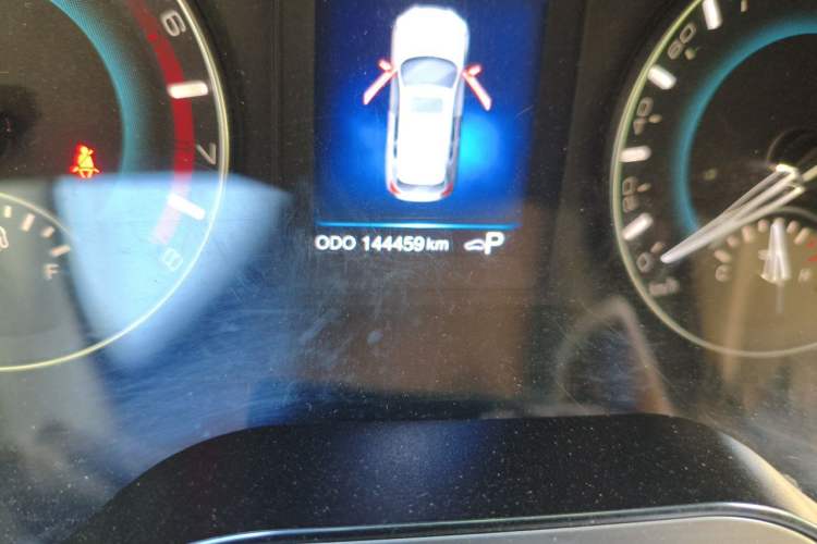 Used Haval H2 2016 Red-Label 1.5T Automatic Two-Wheel Drive Luxury Model Odometer Close Up