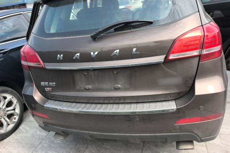 Used Haval H2 2016 Red-Label 1.5T Manual Two-Wheel Drive Luxury Model Rear