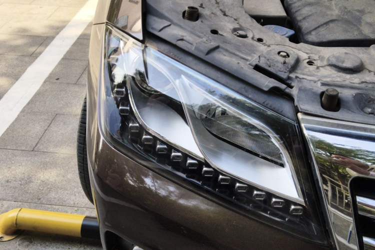 Used Haval H2 2016 Red-Label 1.5T Automatic Two-Wheel Drive Luxury Model Right Front Headlight