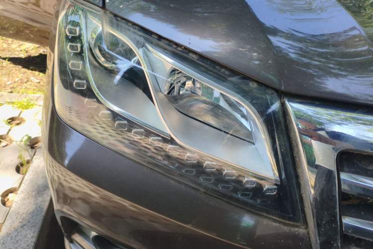 Used Haval H2 2016 Red-Label 1.5T Automatic Two-Wheel Drive Luxury Model Right Front Headlight