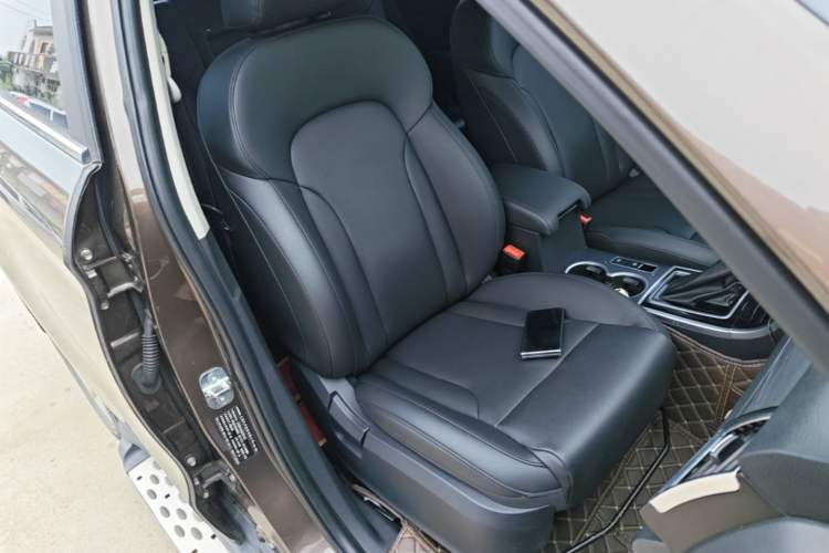 Used Haval H2 2016 Red-Label 1.5T Automatic Two-Wheel Drive Luxury Model Right Front Seat