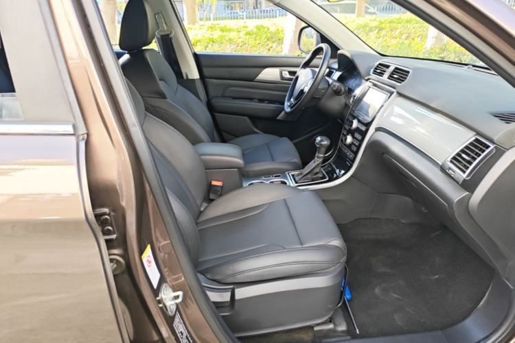 Used Haval H2 2016 Red-Label 1.5T Automatic Two-Wheel Drive Luxury Model Right Front Seat