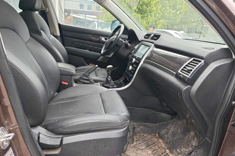 Used Haval H2 2016 Red Label 1.5T Manual Two-Wheel Drive Elite Model Right Front Seat