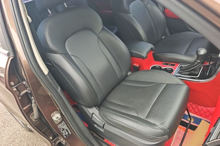 Used Haval H2 2016 Red-Label 1.5T Automatic Two-Wheel Drive Luxury Model Right Front Seat