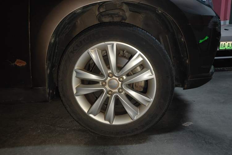 Used Haval H2 2016 Red Label 1.5T Manual Two-Wheel Drive Elite Model Right Front Wheel Hub