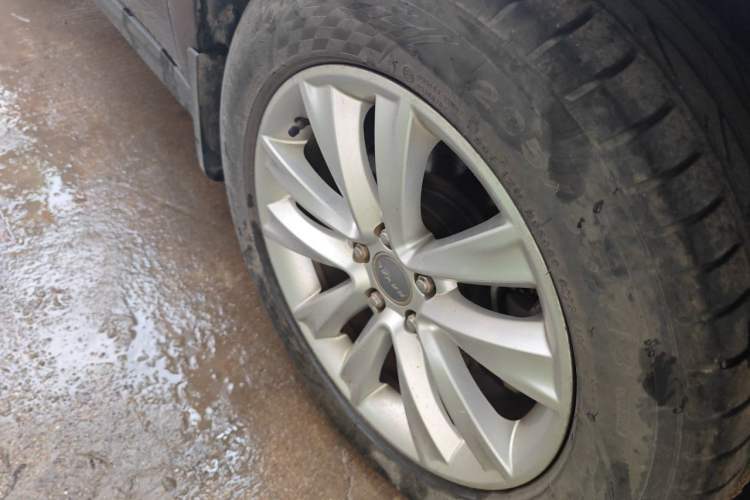 Used Haval H2 2016 Red-Label 1.5T Manual Two-Wheel Drive Luxury Model Right Front Wheel Hub