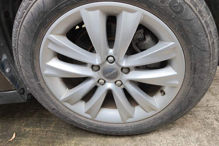 Used Haval H2 2016 Red-Label 1.5T Automatic Two-Wheel Drive Luxury Model Right Front Wheel Hub