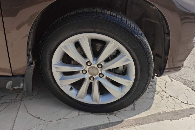 Used Haval H2 2016 Red-Label 1.5T Manual Two-Wheel Drive Luxury Model Right Front Wheel Hub